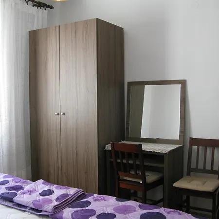 Ivo Apartment *
