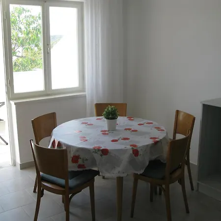 Apartment Ivo *